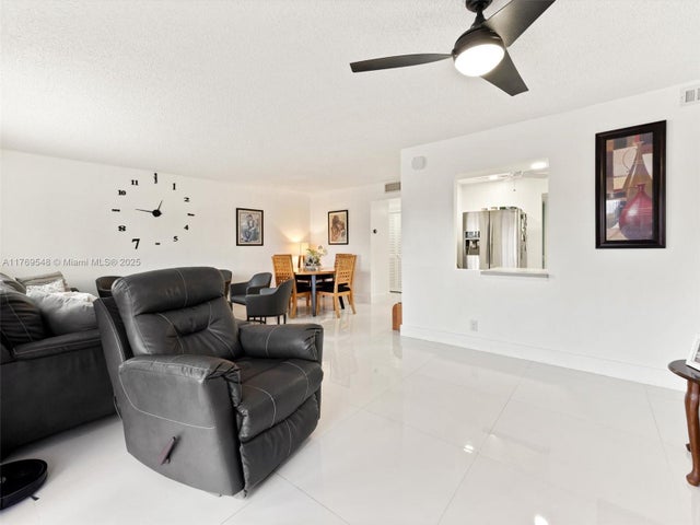3 of 21 - 200 Diplomat Pkwy 424, Hallandale Beach, FL