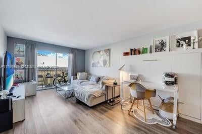 5 of 24 - 1615 Meridian Ave 303, Miami Beach, FL