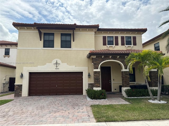 4 of 47 - 9840 Nw 86th Ter, Doral, FL