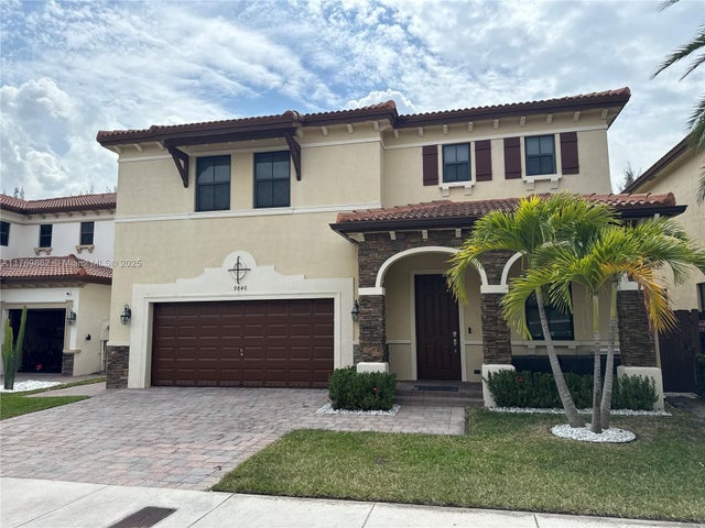 5 of 47 - 9840 Nw 86th Ter, Doral, FL