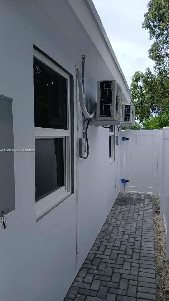 3 of 45 - 5636 Arthur St, Hollywood, FL