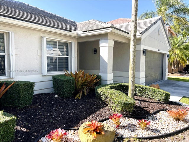 2 of 32 - 1107 Fairfield Meadows Dr, Weston, FL