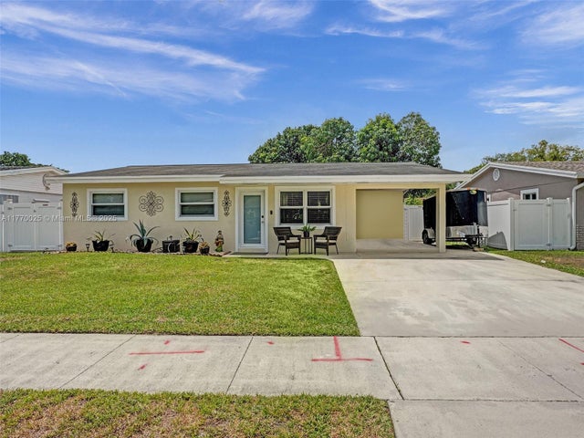 4 of 25 - 7140 Mcclellan St, Hollywood, FL