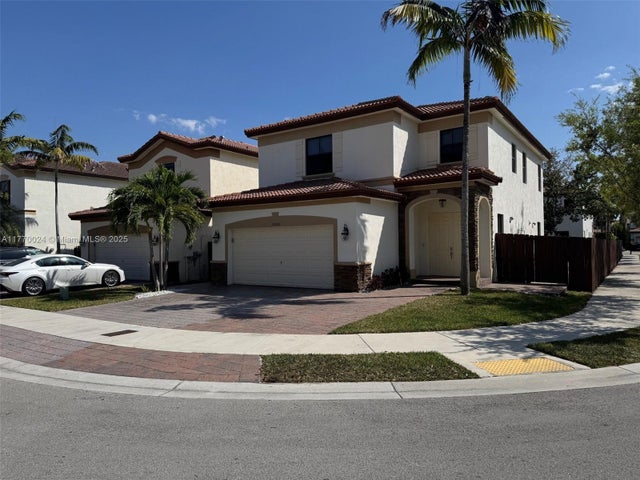 3 of 49 - 10086 Nw 89th Ter, Doral, FL