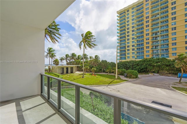 2 of 22 - 2301 S Ocean Dr 207, Hollywood, FL
