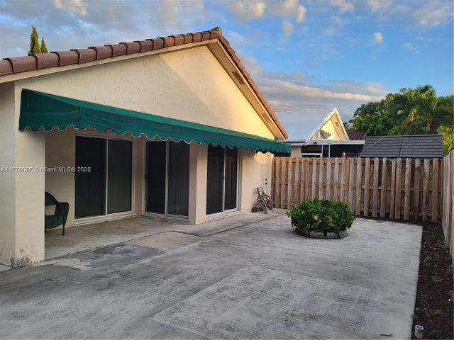3 of 17 - 14144 Sw 149th Pl, Miami, FL