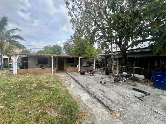 1 of 16 - 1739 Nw 113th Ter, Miami, FL
