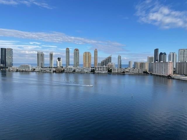1 of 35 - 3000 Island Blvd 1902, Aventura, FL