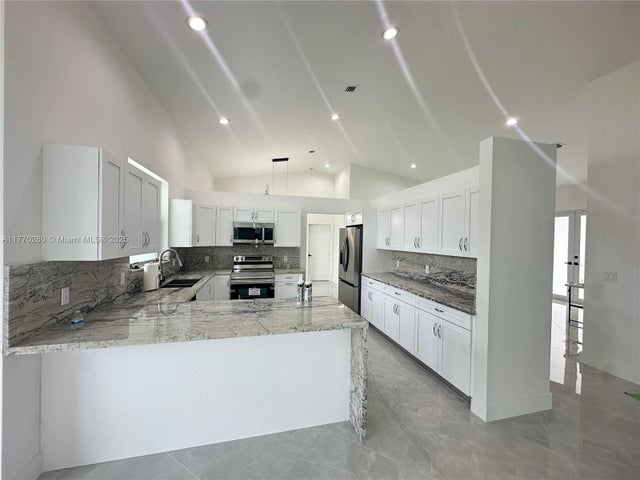 4 of 20 - 19855 Sw 134 Ct, Miami, FL