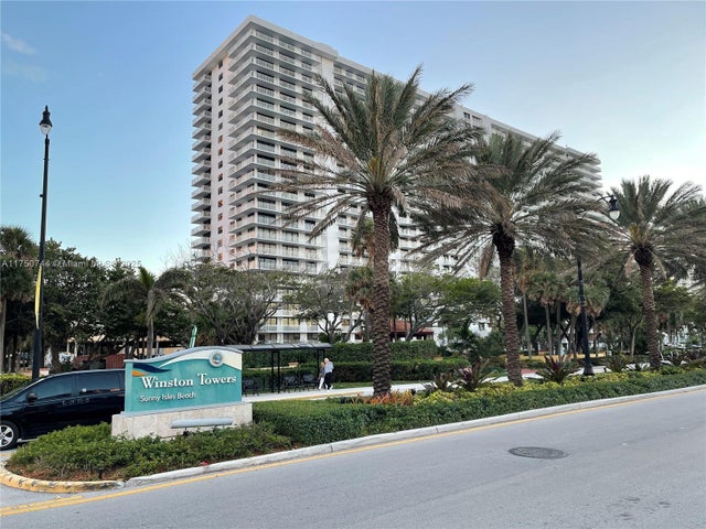 1 of 16 - 210 174th St 305, Sunny Isles Beach, FL