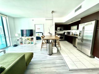 Photo of Listing #A11768648