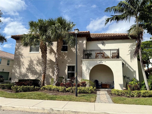 1 of 40 - 2977 St John Dr, Cooper City, FL
