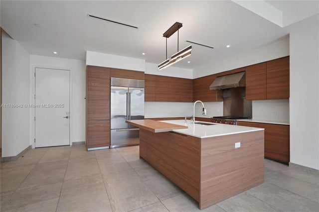 2 of 48 - 3581 E Glencoe St 307, Miami, FL