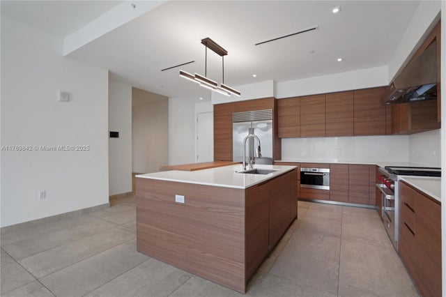 5 of 48 - 3581 E Glencoe St 307, Miami, FL