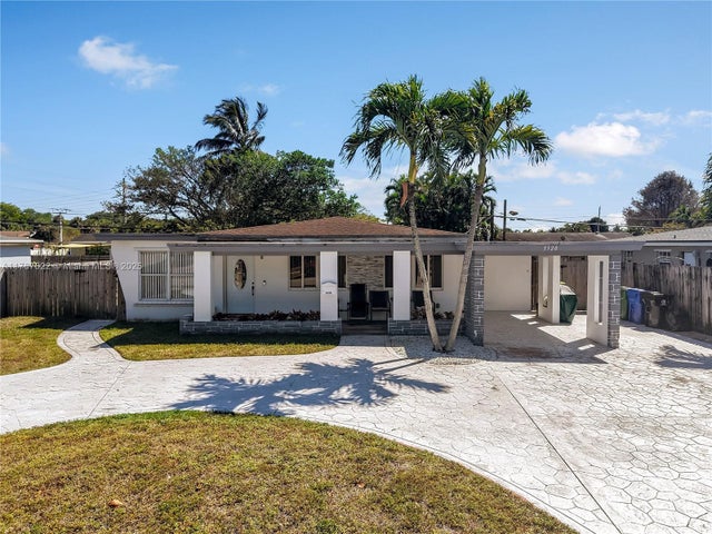 1 of 39 - 3120 Sw 17th St, Fort Lauderdale, FL