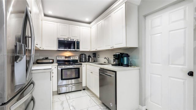 4 of 39 - 3120 Sw 17th St, Fort Lauderdale, FL
