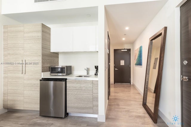 5 of 21 - 777 N Ocean Dr S509, Hollywood, FL