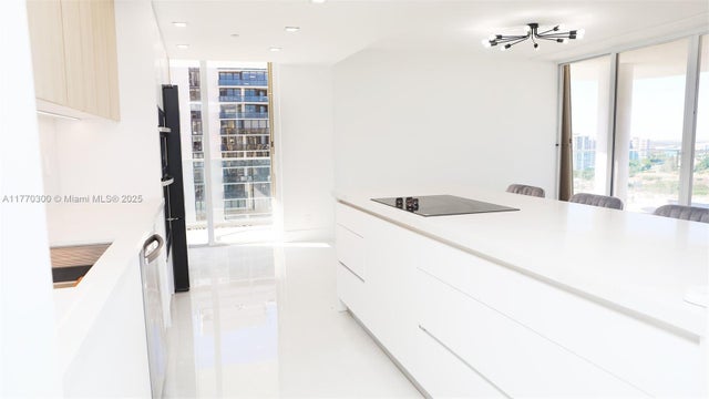4 of 41 - 19707 Turnberry Way 22d, Aventura, FL