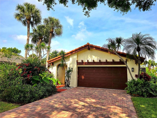 1 of 38 - 5645 Lakeview Mews Dr, Boynton Beach, FL