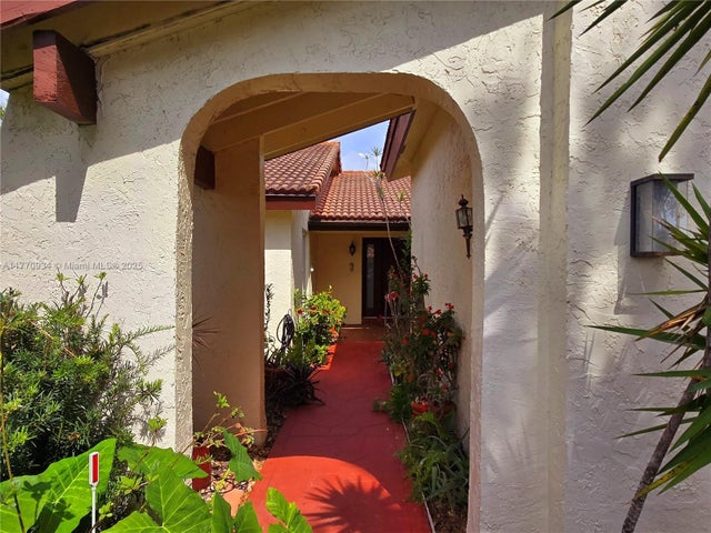 3 of 38 - 5645 Lakeview Mews Dr, Boynton Beach, FL