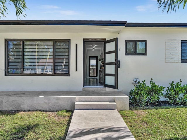 3 of 51 - 1937 Sw 16th Ave, Miami, FL