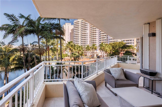 1 of 46 - 765 Crandon Blvd 307, Key Biscayne, FL