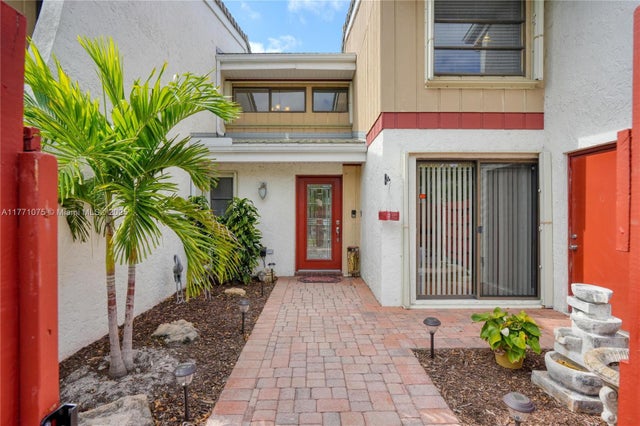 1 of 28 - 3092 Bermwood Ln 238, Hollywood, FL