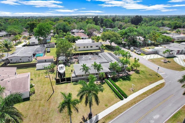 4 of 59 - 8480 Caribbean Blvd, Cutler Bay, FL