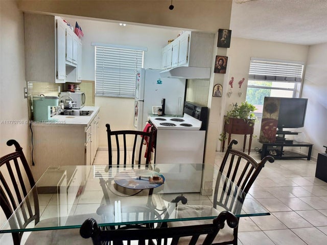 3 of 13 - 2145 Pierce St 403, Hollywood, FL