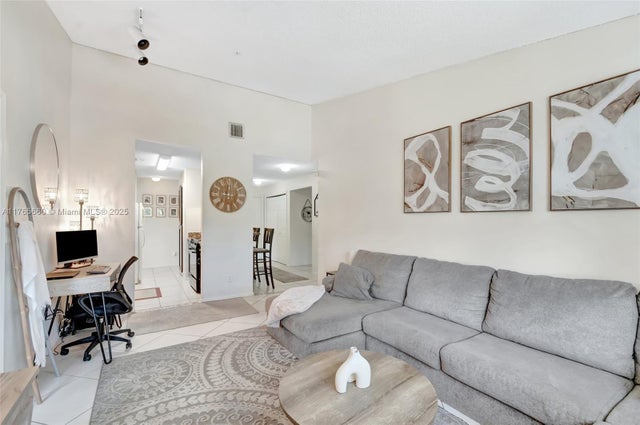 4 of 39 - 2307 N Congress Ave 28, Boynton Beach, FL
