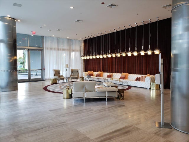 3 of 29 - 2000 Metropica Way 1607, Sunrise, FL