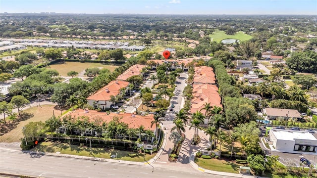 2 of 40 - 4718 S Prive Cir, Delray Beach, FL