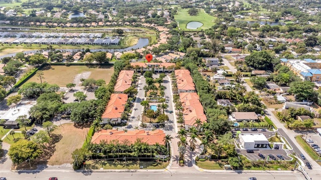 3 of 40 - 4718 S Prive Cir, Delray Beach, FL