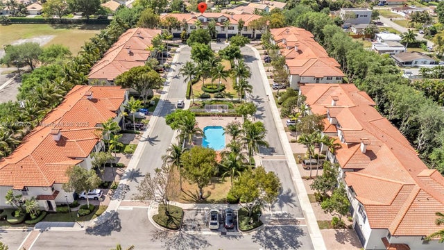 4 of 40 - 4718 S Prive Cir, Delray Beach, FL