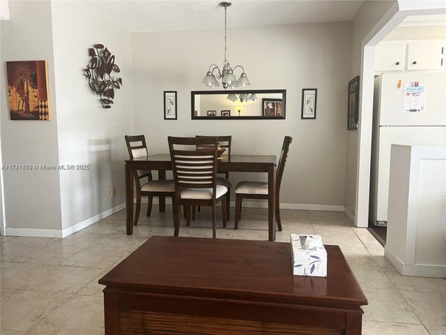 4 of 11 - 5300 Washington St H237, Hollywood, FL