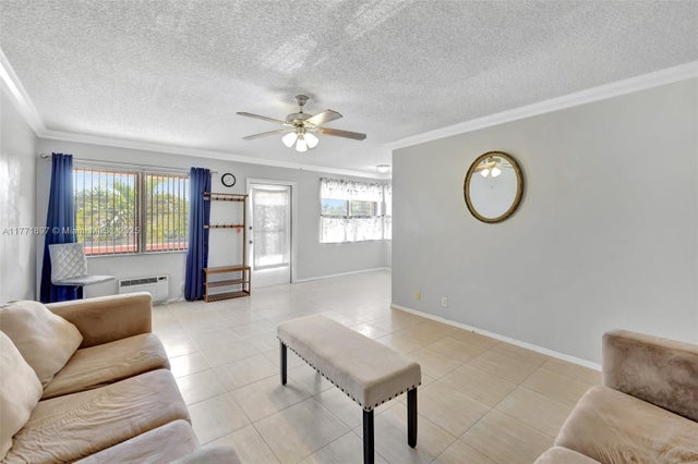 4 of 77 - 1012 Sw 11th St 20n, Hallandale Beach, FL