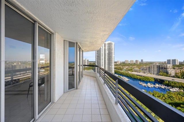 4 of 20 - 19101 Ne 36th Ct 2006, Aventura, FL