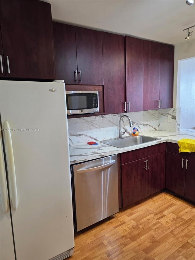 2 of 15 - 1351 Ne Miami Gardens Dr 501e, Miami, FL