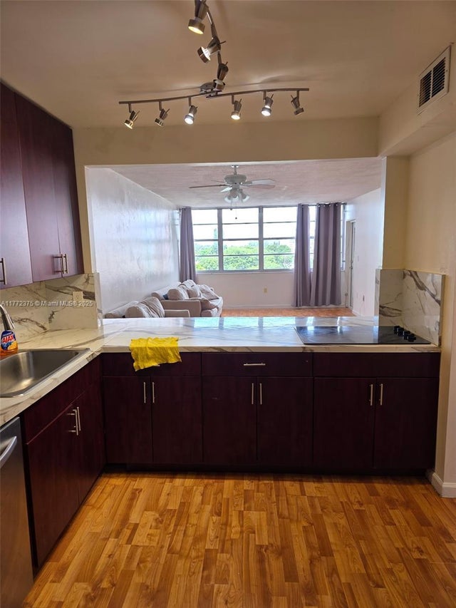 3 of 15 - 1351 Ne Miami Gardens Dr 501e, Miami, FL