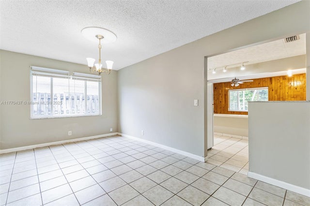 5 of 20 - 7505 Nw 42nd St, Coral Springs, FL