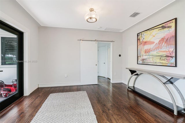 3 of 29 - 1049 Malaga Ave, Coral Gables, FL