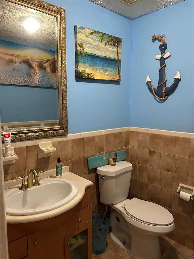 5 of 10 - 13108 Sw 3rd St, Miami, FL