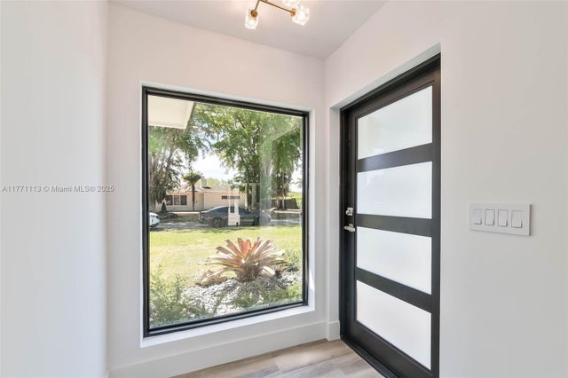 3 of 46 - 9781 Sw 121st St, Miami, FL