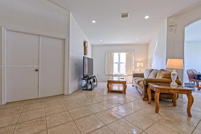 4 of 28 - 1520 Se 17th Ave, Homestead, FL