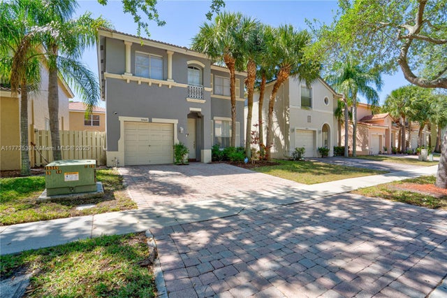 2 of 31 - 3868 Lake Tahoe Cir, West Palm Beach, FL