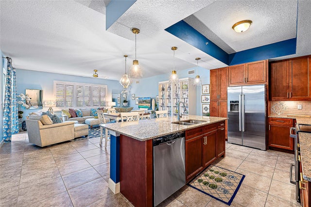 5 of 29 - 1015 S Bay Colony Drive S & Slip 17, Juno Beach, FL