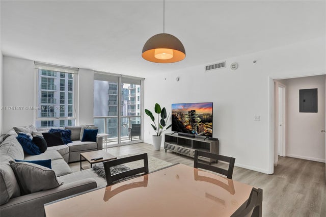 2 of 24 - 253 Ne 2nd St 1706, Miami, FL