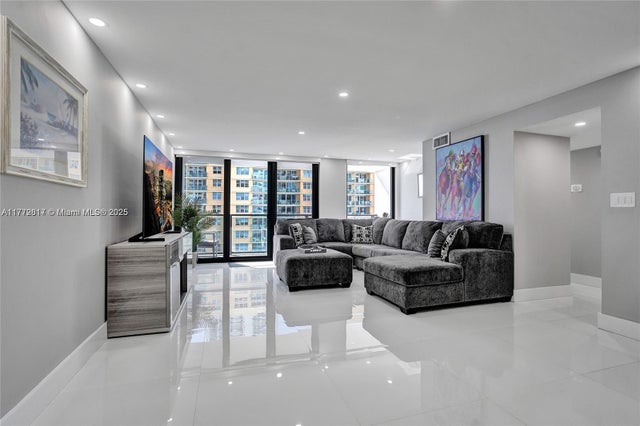 3 of 45 - 2301 S Ocean Dr 1007, Hollywood, FL