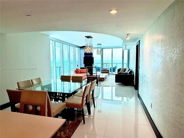 2 of 20 - 17001 Collins Ave 2508, Sunny Isles Beach, FL