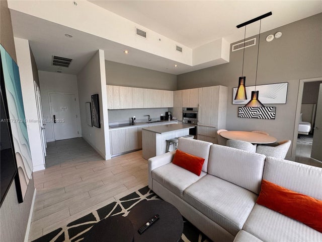 3 of 10 - 4010 S Ocean Dr R204, Hollywood, FL